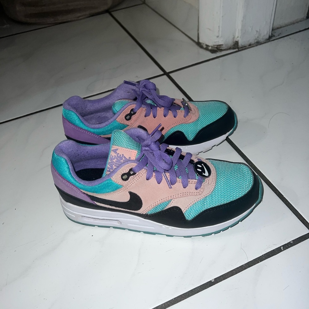 Have a Nike Day Air Max | Size 6Y